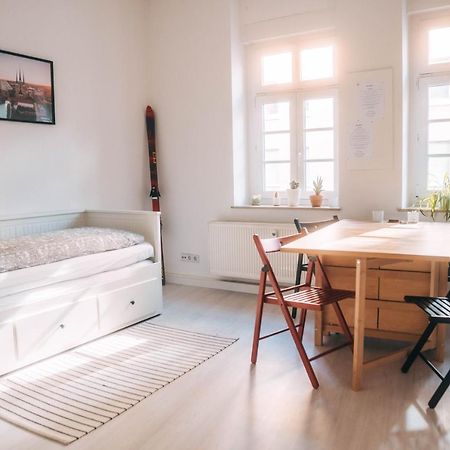 Gemutliche 45M² Wohnung Mit Netflix & Disney+ แอร์ฟวร์ท ภายนอก รูปภาพ