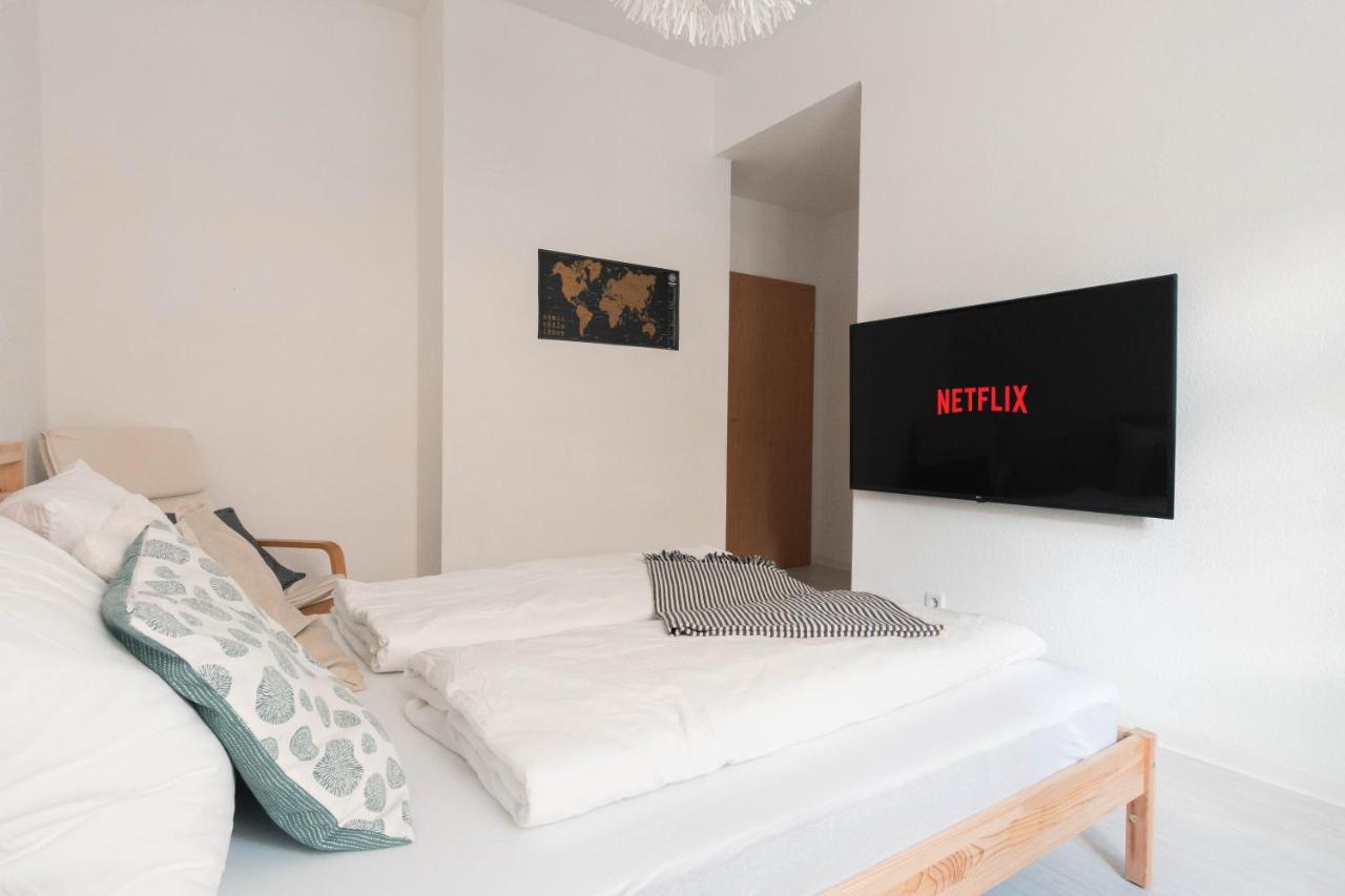 Gemutliche 45M² Wohnung Mit Netflix & Disney+ แอร์ฟวร์ท ภายนอก รูปภาพ