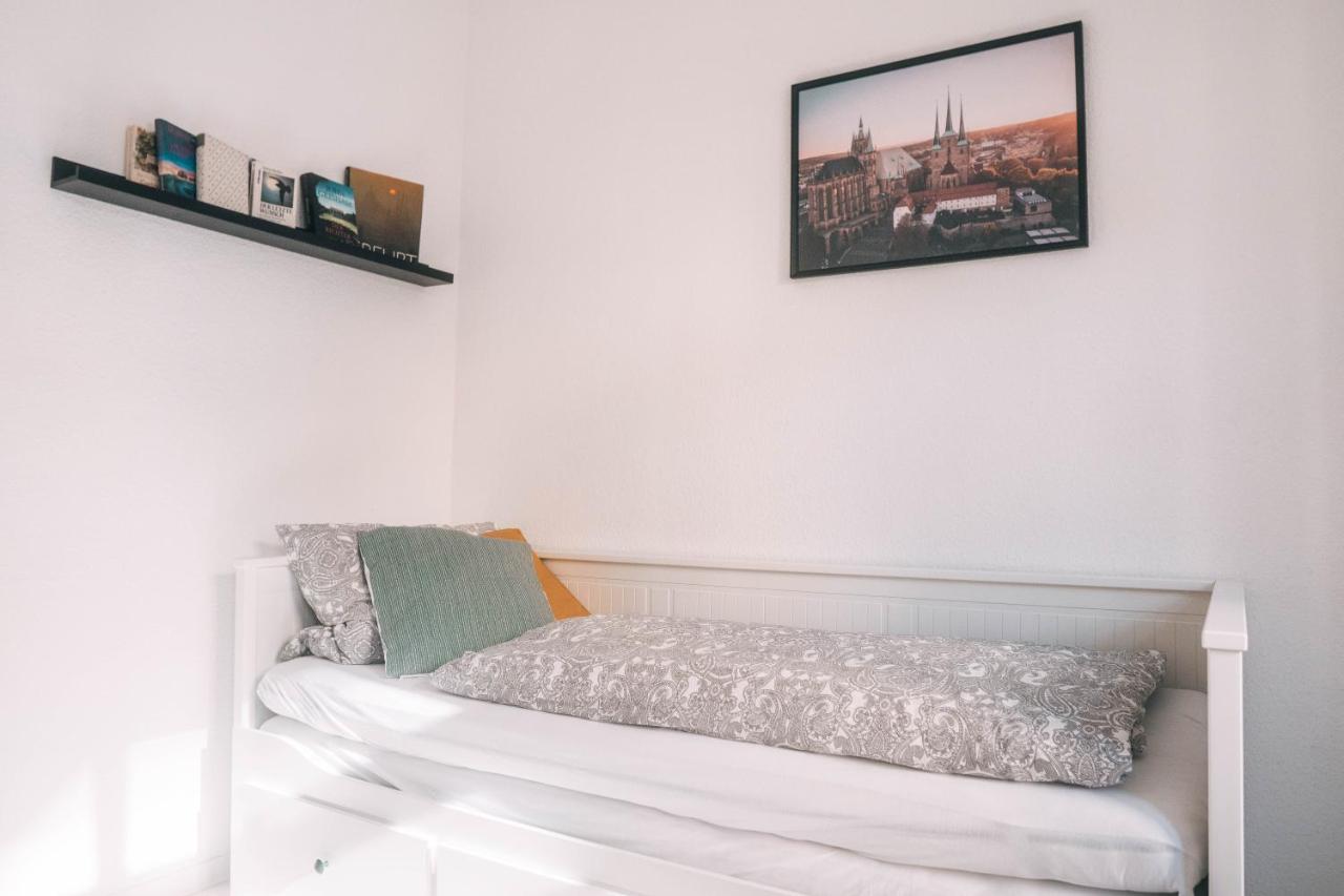 Gemutliche 45M² Wohnung Mit Netflix & Disney+ แอร์ฟวร์ท ภายนอก รูปภาพ