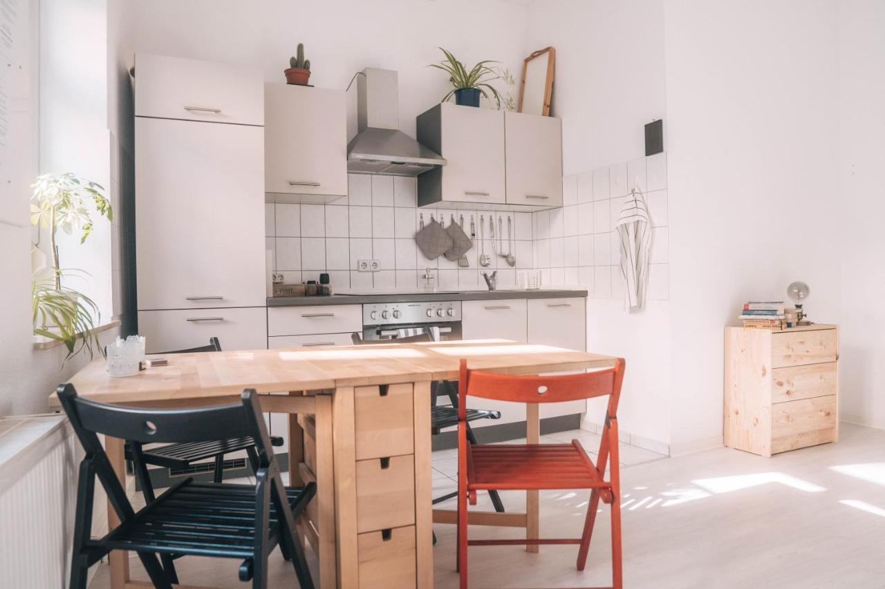 Gemutliche 45M² Wohnung Mit Netflix & Disney+ แอร์ฟวร์ท ภายนอก รูปภาพ
